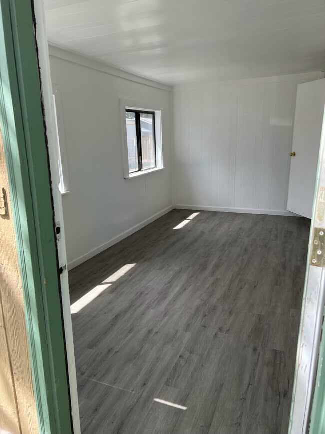 Building Photo - 127 Orchard Pl