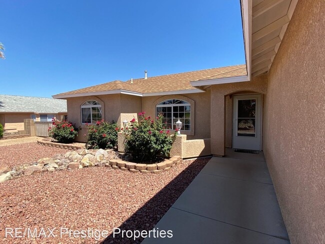 Building Photo - 3 br, 2 bath House - 7683 E. Vista Drive