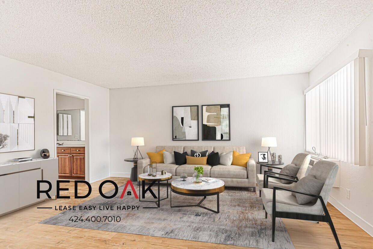 Foto principal - 18416 Halsted St