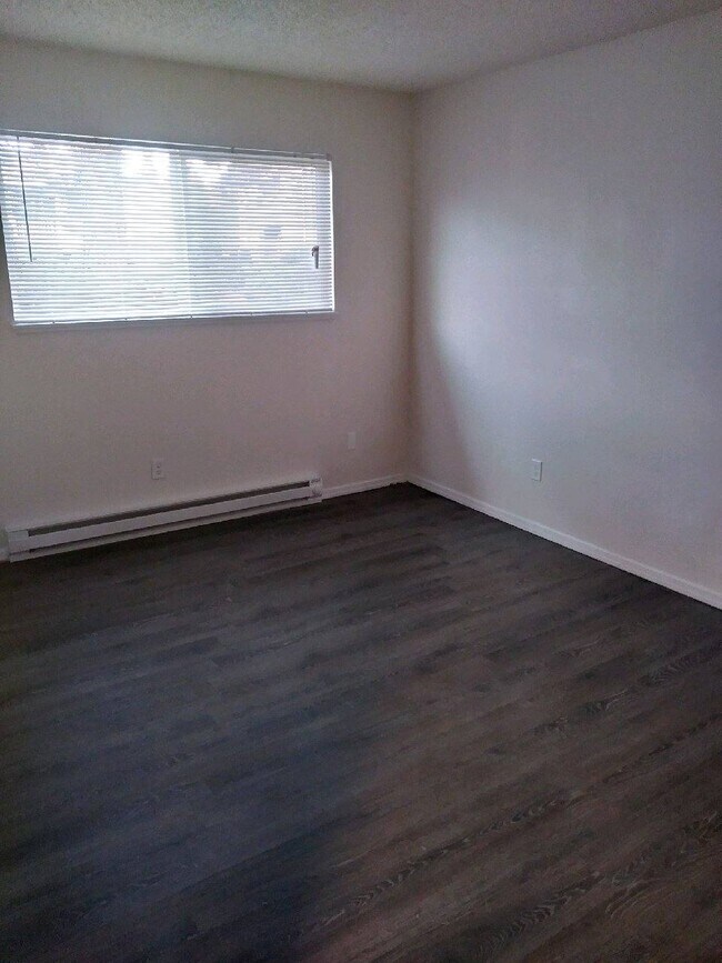 Building Photo - 11555 SW 88th Ave