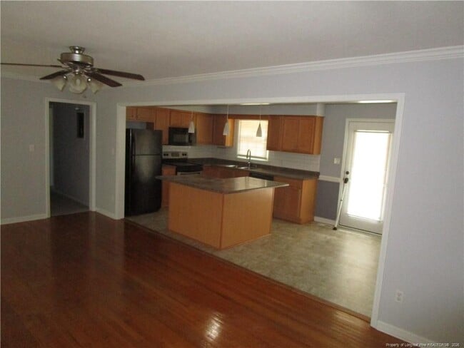 Building Photo - 1421 Berkshire Rd