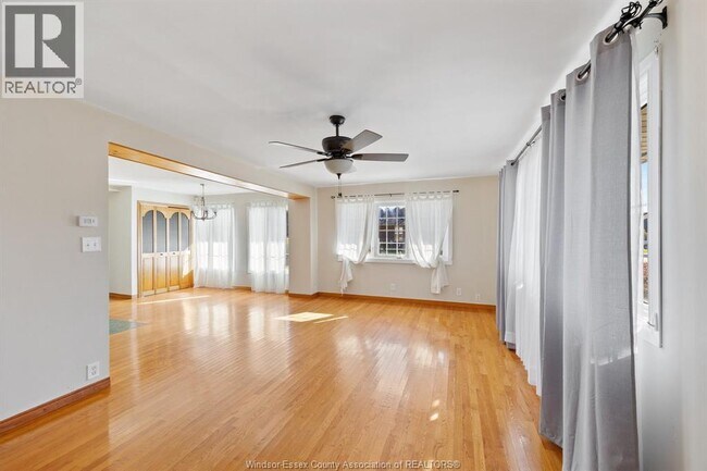 Photo du bâtiment - 1650 Gladys Blvd