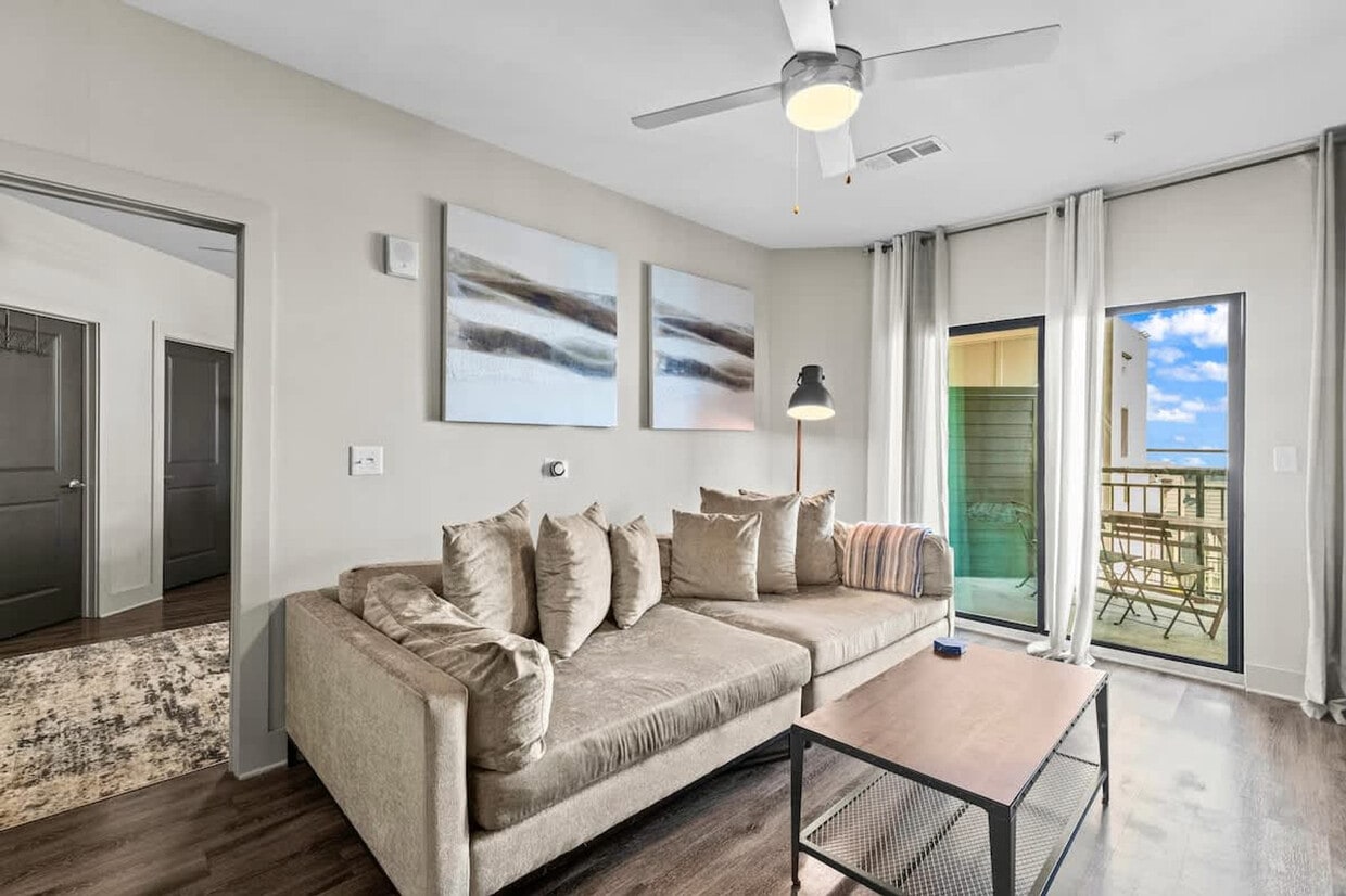 Foto principal - 455 14th St NW