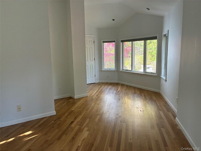 Foto del edificio - 7 Valley View Rd