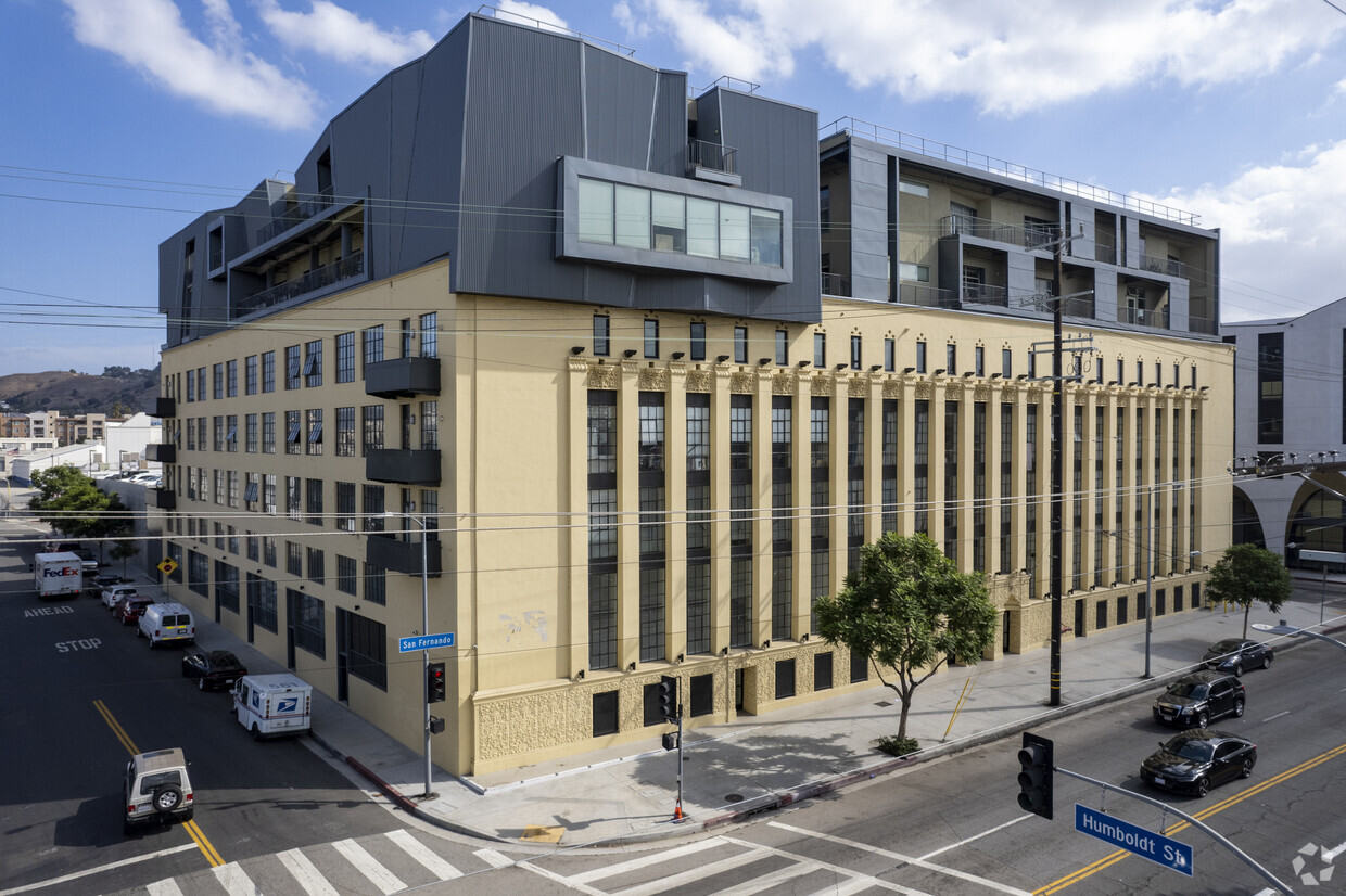 200 N San Fernando Rd - ALTA Lofts