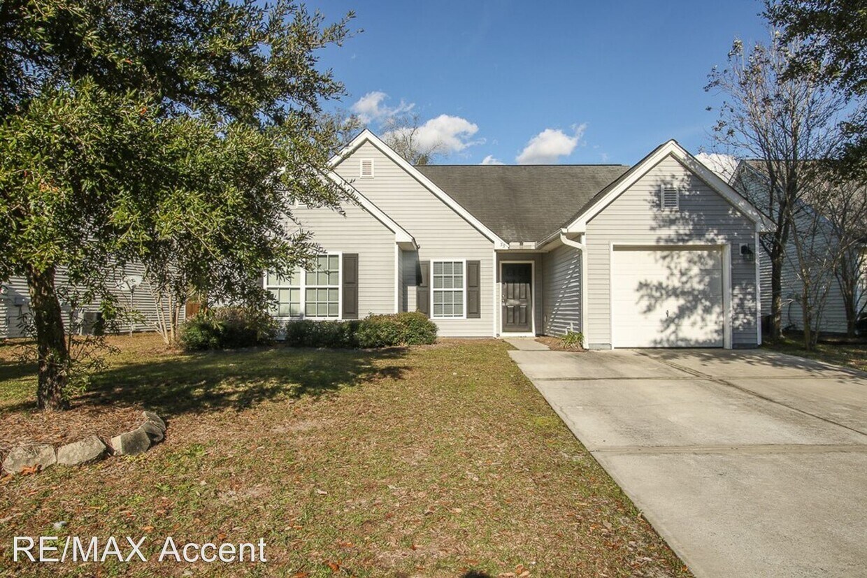 Primary Photo - 3 br, 2 bath House - 33 Hamilton Grove