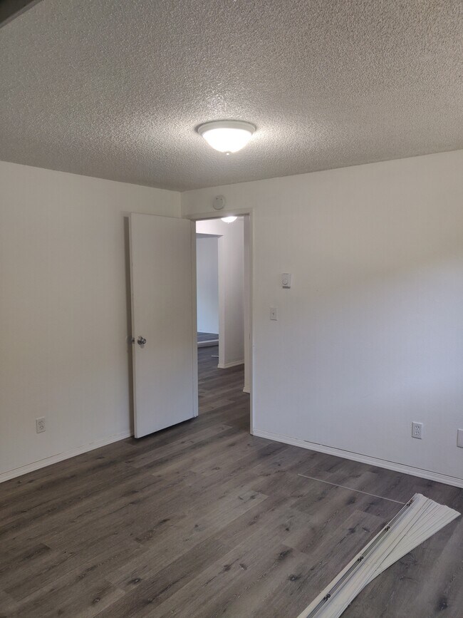 Bedroom 2 - 4420 Gibbons St