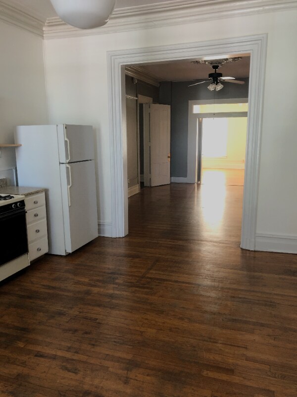 Foto del edificio - 346 S Rose St