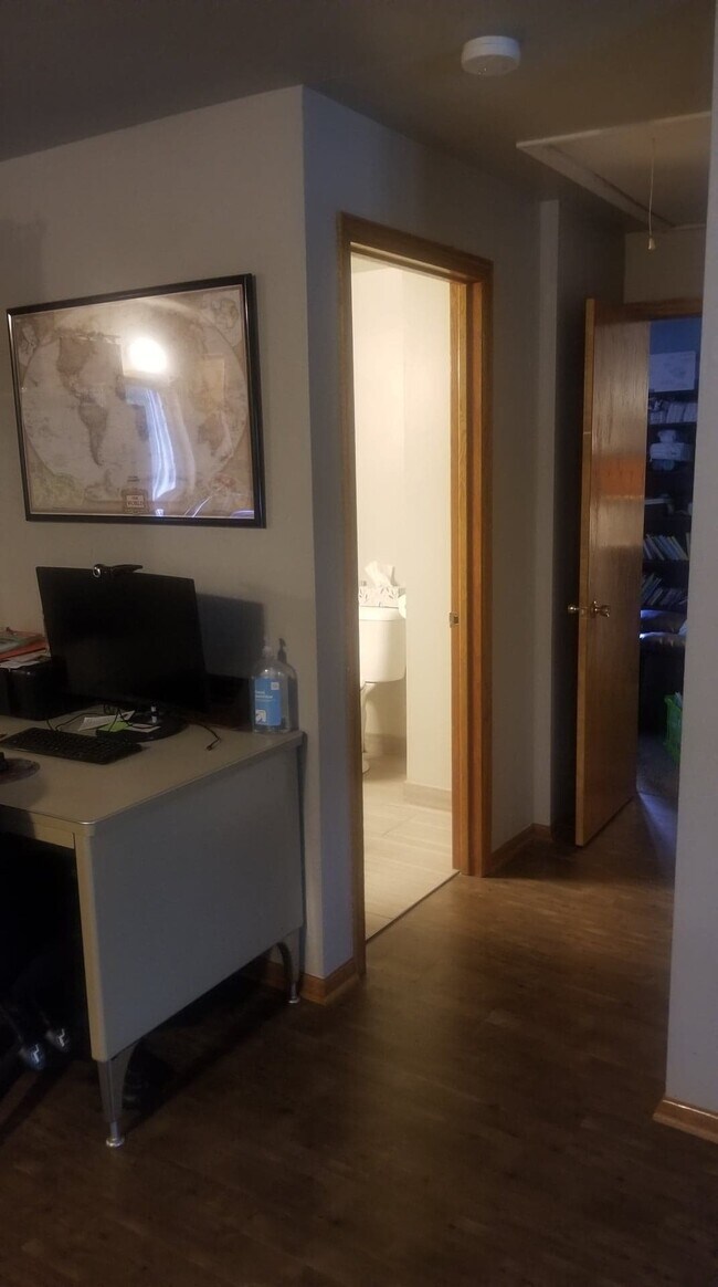 Foto del edificio - 1040 Cedar St