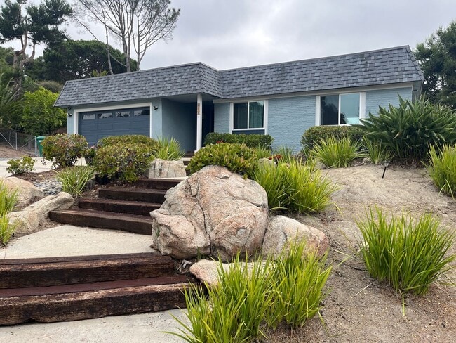 Building Photo - 4bd/2ba Single Story Home In Hennie Hills ...