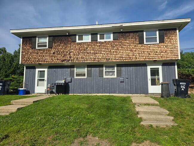 Foto del edificio - 96 E Broadway