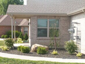 Building Photo - 2213 Morning Glory Dr