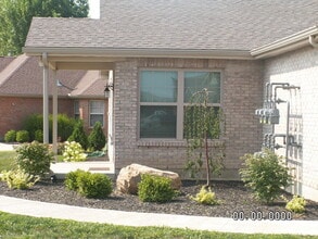Building Photo - 2213 Morning Glory Dr