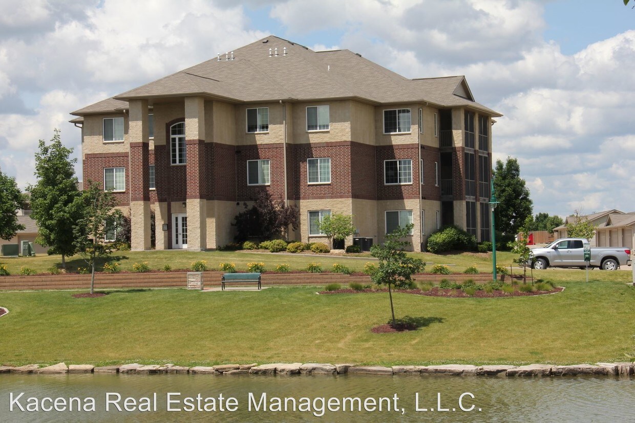 Primary Photo - 2 br, 2 bath House - 440 Bradley Pl #7