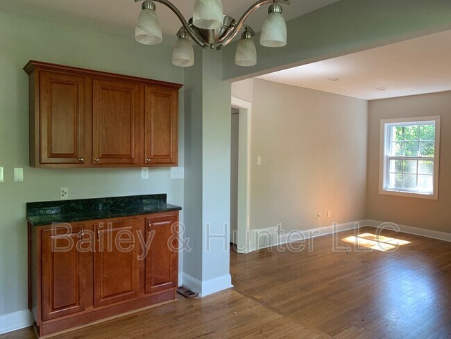 Foto del edificio - 610 Darlington Rd NE