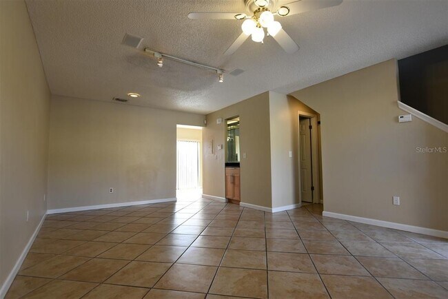 Building Photo - 3374 Cedar Springs Pl