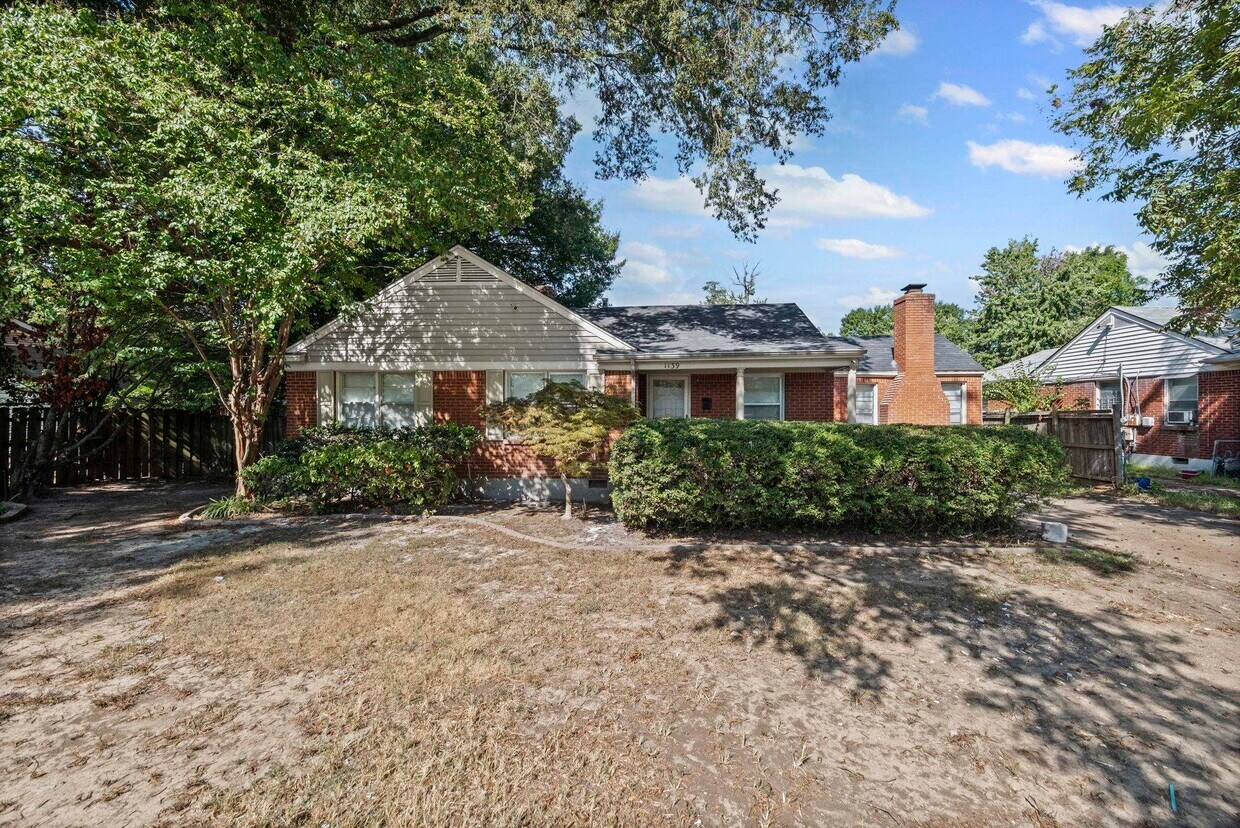 Foto principal - 1139 Russwood Rd