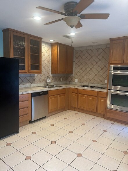Building Photo - 2119 Pecos Dr