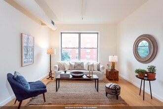 Building Photo - 234 10th St