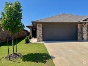 Building Photo - 922 Coles Creek