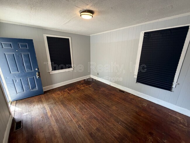 Foto del edificio - 905 Pender St