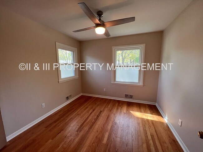 Foto del edificio - 502 W Country Ln Terrace