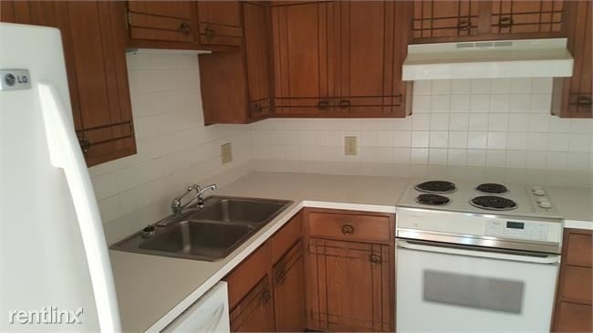 Foto del edificio - 957 Roxwood Ln