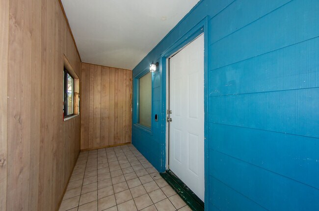 Foto del edificio - 513 E 9th St