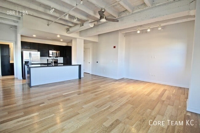 Foto del edificio - 217 W Pershing Rd