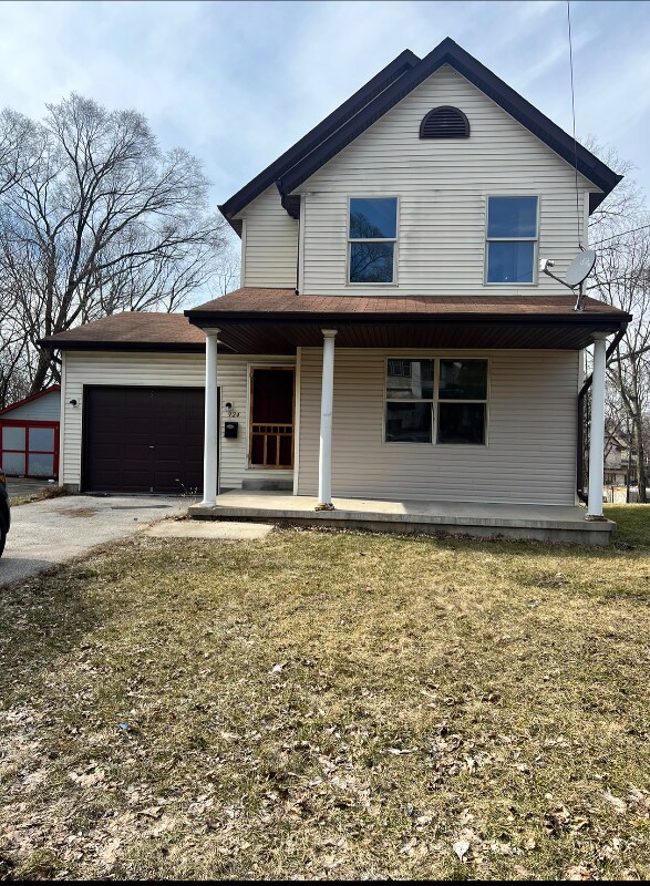 924 N Winnebago St, Rockford, IL 61103 House Rental in Rockford, IL