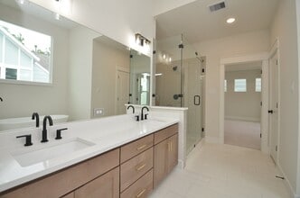 Building Photo - 9309 Montridge Dr