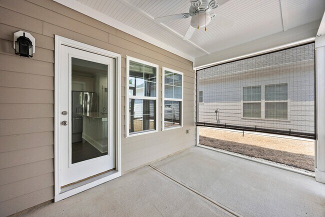 Foto del edificio - 636 Countryside Ln