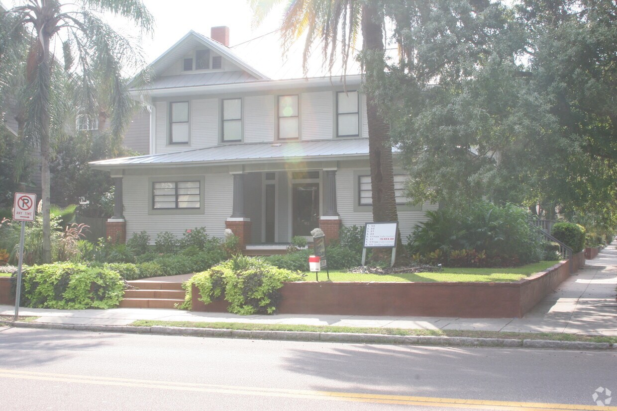Primary Photo - 911 S Rome Ave