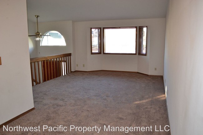 Foto del edificio - 3 br, 2.5 bath House - 5414 Seeger Lane SE