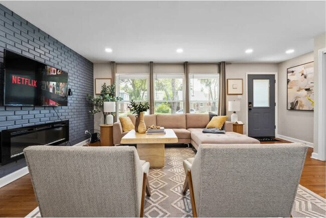 Foto del edificio - 624 Norfolk Ave