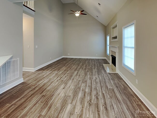 Building Photo - 254 Lagoda Dr
