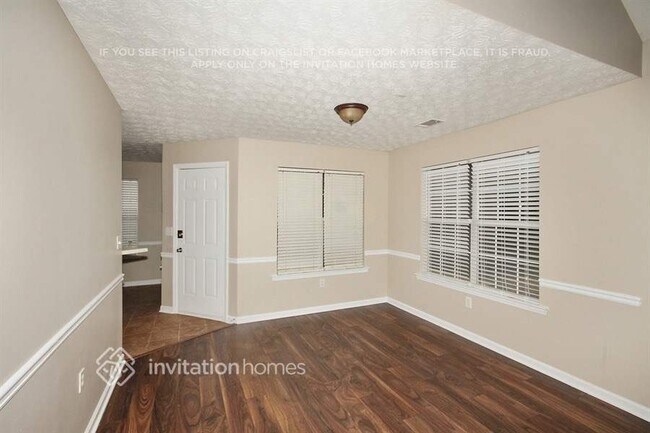 Building Photo - 60 Millcrest Dr