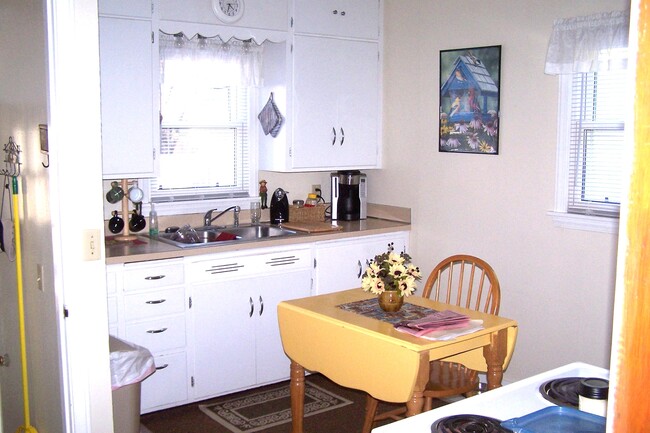 Kitchen Sink - 2723 5th St