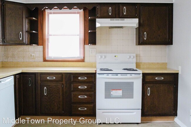 Building Photo - 3 br, 1.5 bath House - 1312 W BEECHWOOD