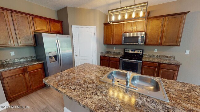 Building Photo - 65061 Lagoon Forest Dr