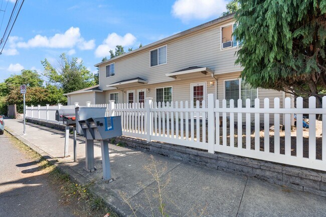 Foto del edificio - 1936 SE 162nd Ave