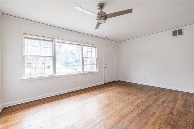 Foto del edificio - 2986 Belvedere Ln