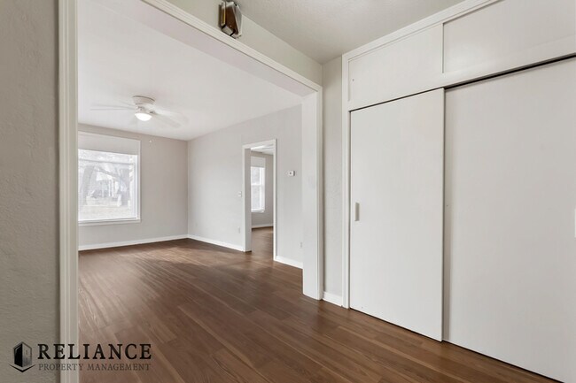 Building Photo - 113 S Ohio St