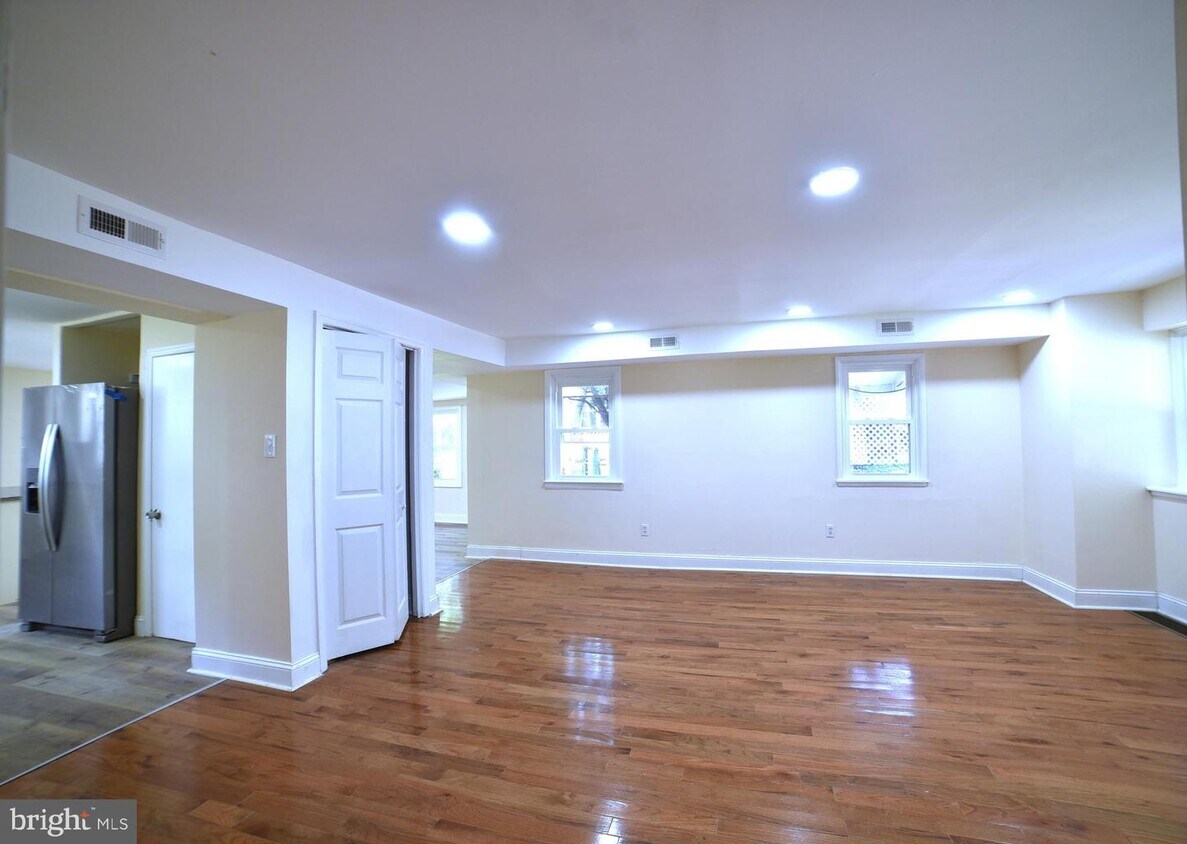 744 W Providence Rd, Clifton Heights, PA 19018 House Rental in