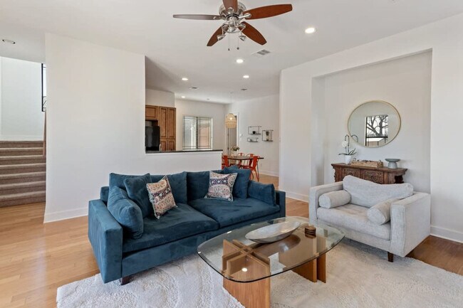 Foto del edificio - 1803 E 18th St