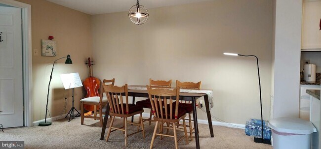 Foto del edificio - 10204C Ashbrooke Ct
