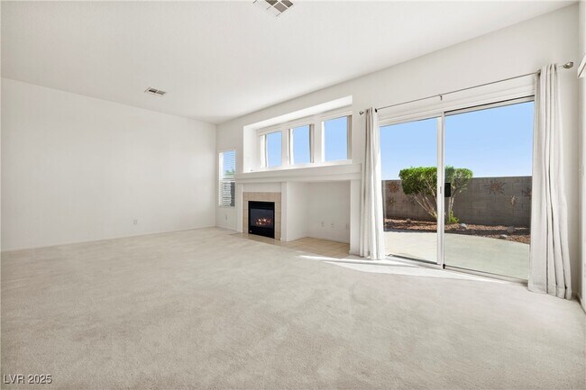 Foto del edificio - 6804 Rosinwood St