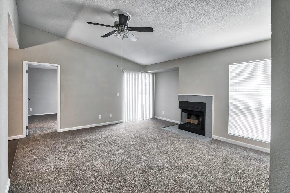 Foto principal - The Lodge at McCarran Ranch Apartment Homes