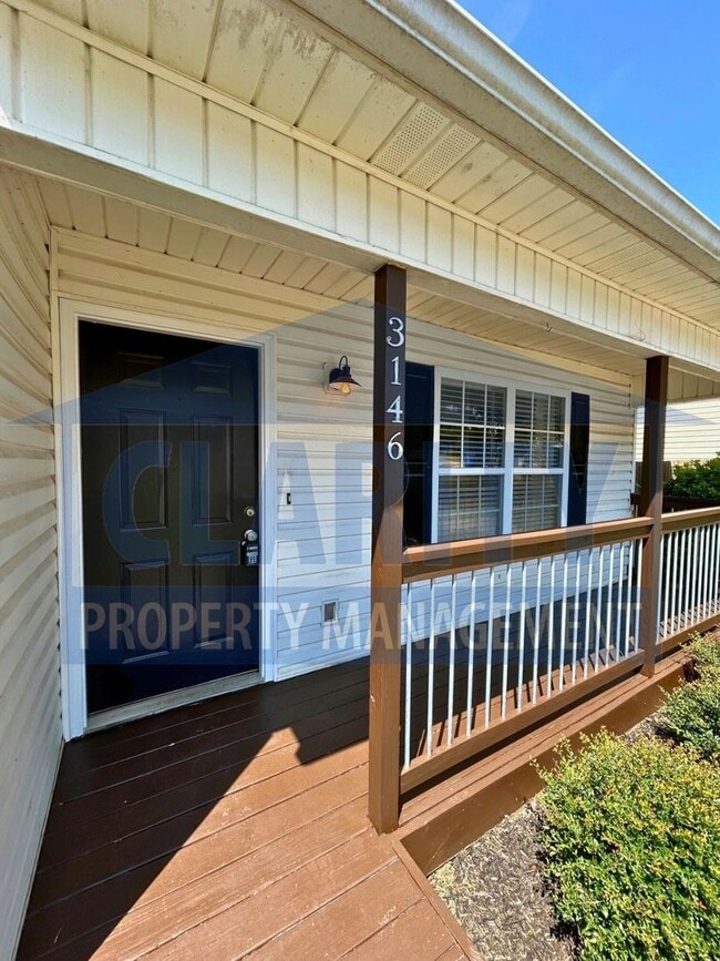 Building Photo - Three bedroom home in a quiet neighborhood!