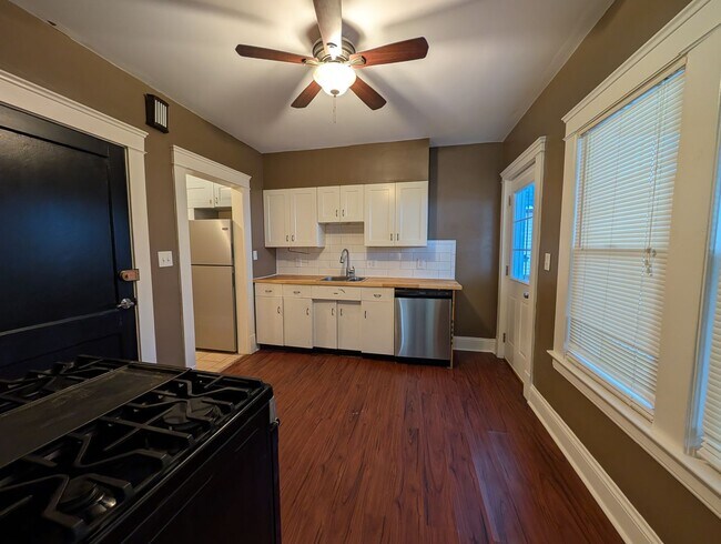 Foto del edificio - 1560 Coutant Ave